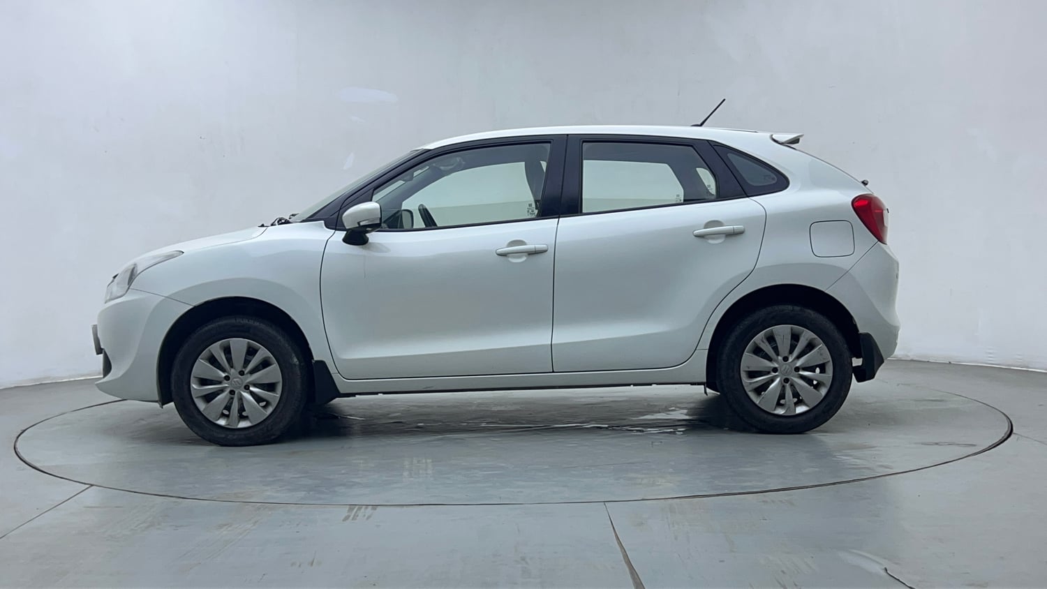 Used 2016 Maruti Suzuki Baleno Delta 1.2 Petrol Manual exterior LEFT SIDE VIEW
