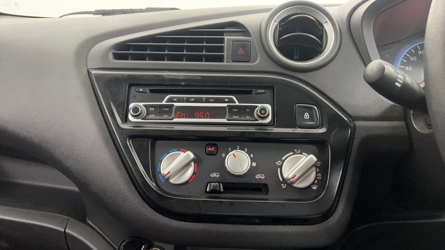 Used 2018 Datsun Redi-GO T(O) 1.0 Petrol Manual interior MUSIC SYSTEM & AC CONTROL VIEW