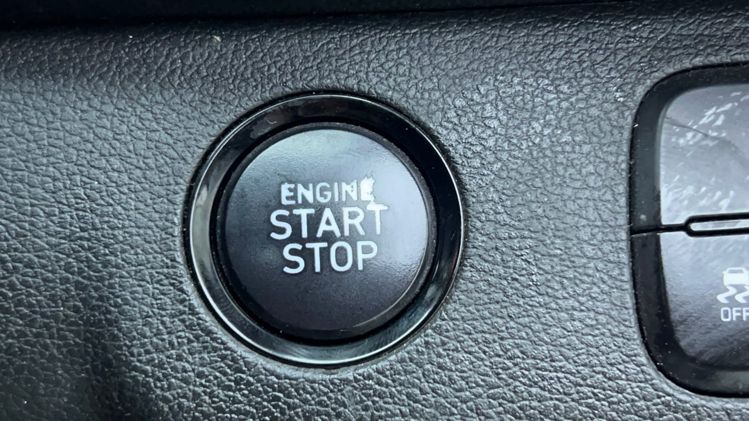 Used 2019 Hyundai Venue SX Plus 1.0 Turbo DCT Petrol Automatic top_features Keyless start