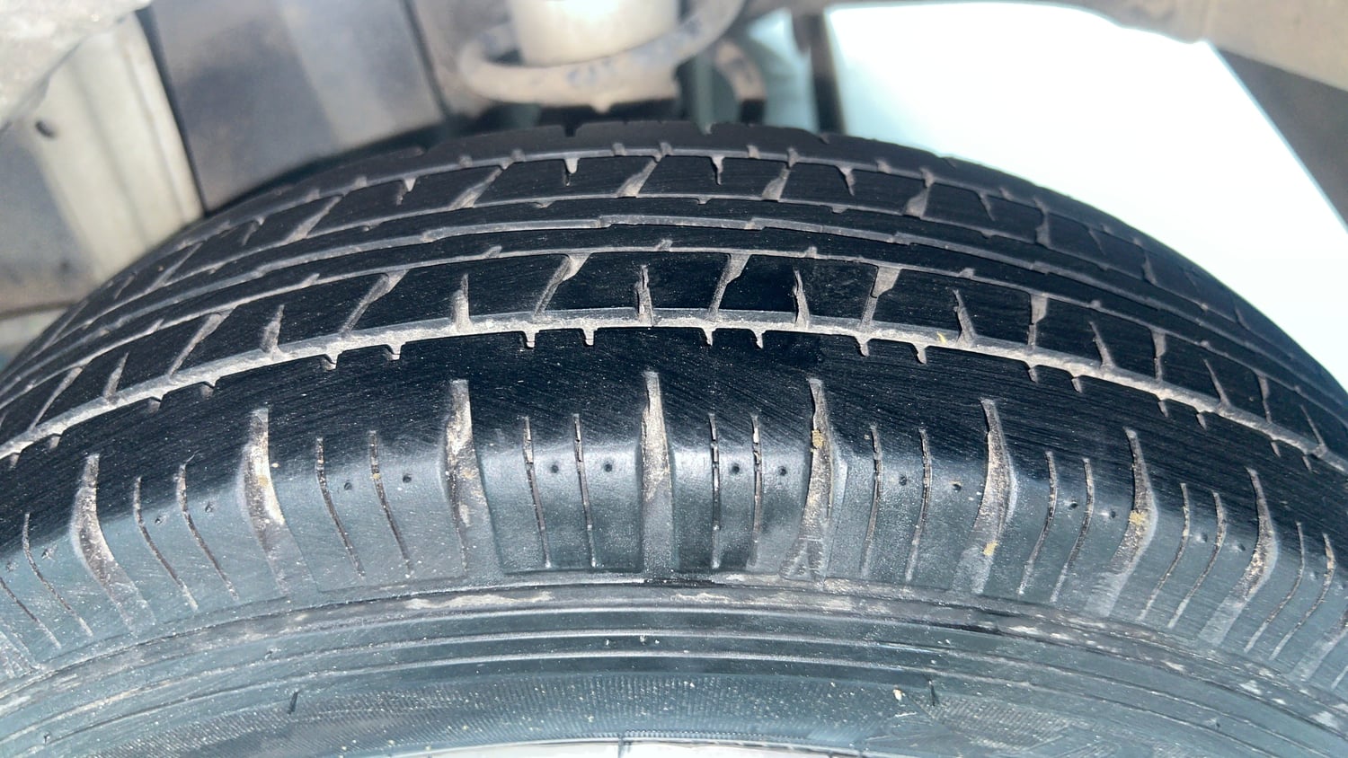 Used 2018 Maruti Suzuki Alto 800 LXi Petrol Manual tyres LEFT REAR TYRE TREAD VIEW