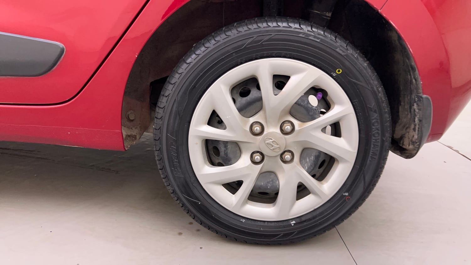 Used 2018 Hyundai Grand i10 Sportz 1.2 Kappa VTVT Petrol Manual tyres LEFT REAR TYRE RIM VIEW