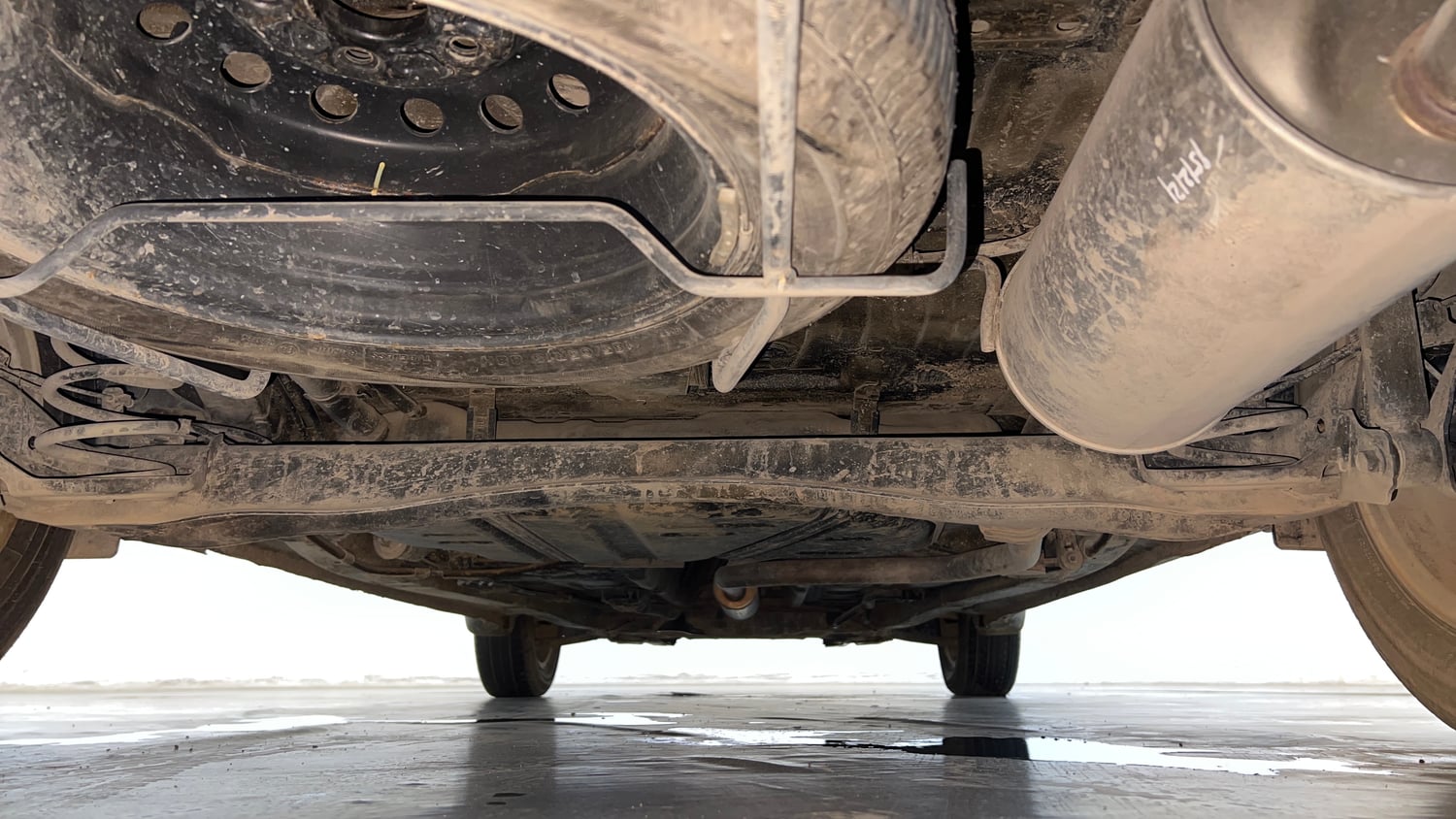 Used 2021 Maruti Suzuki New Ertiga ZXi Plus Petrol Manual extra REAR UNDERBODY VIEW (TAKEN FROM REAR)