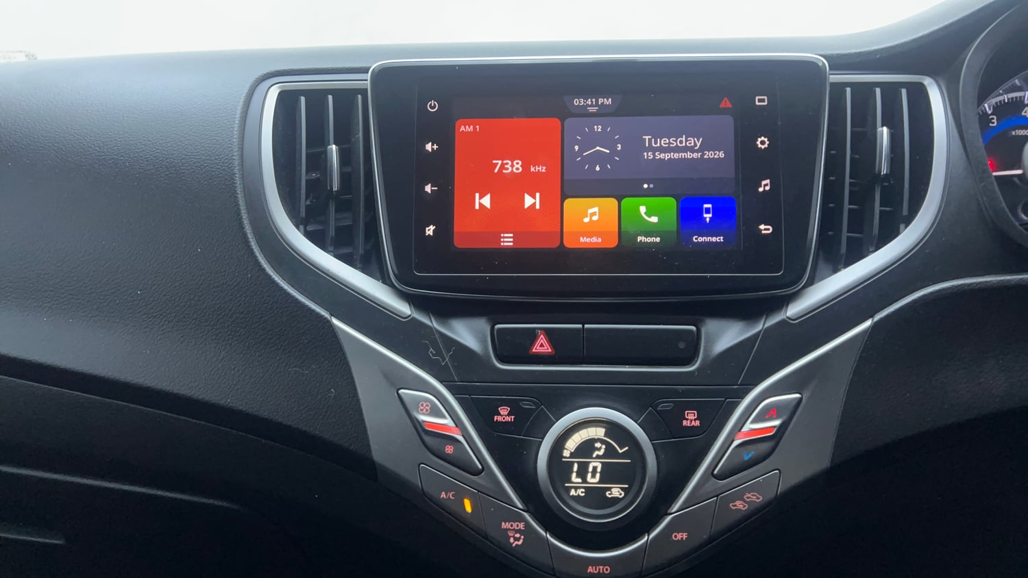 Used 2022 Maruti Suzuki Baleno Zeta Petrol Manual interior MUSIC SYSTEM & AC CONTROL VIEW