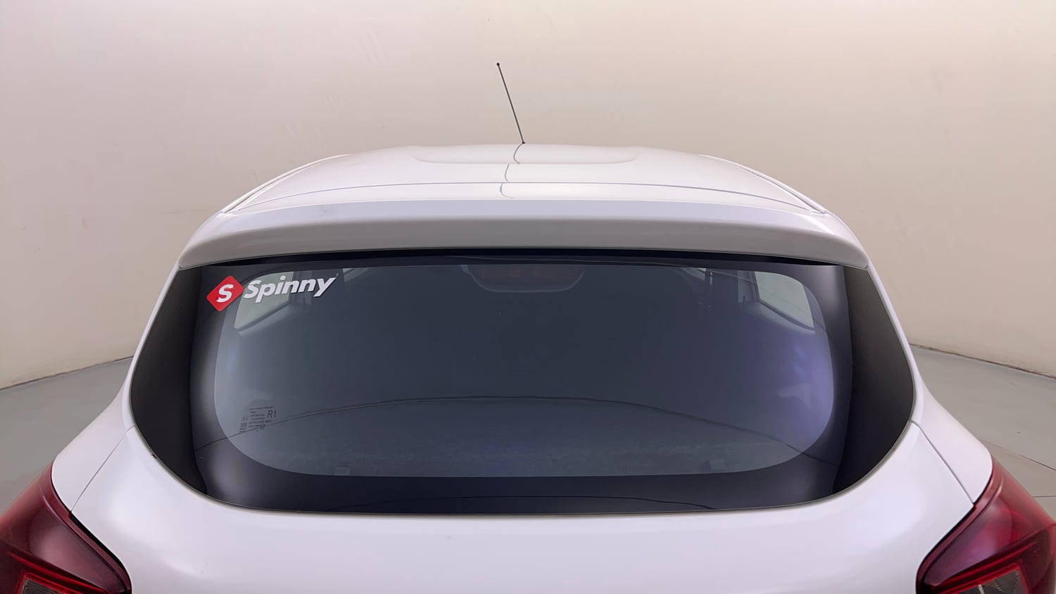 Used 2022 Renault Kwid RXT 1.0 AMT Petrol Automatic exterior BACK WINDSHIELD VIEW