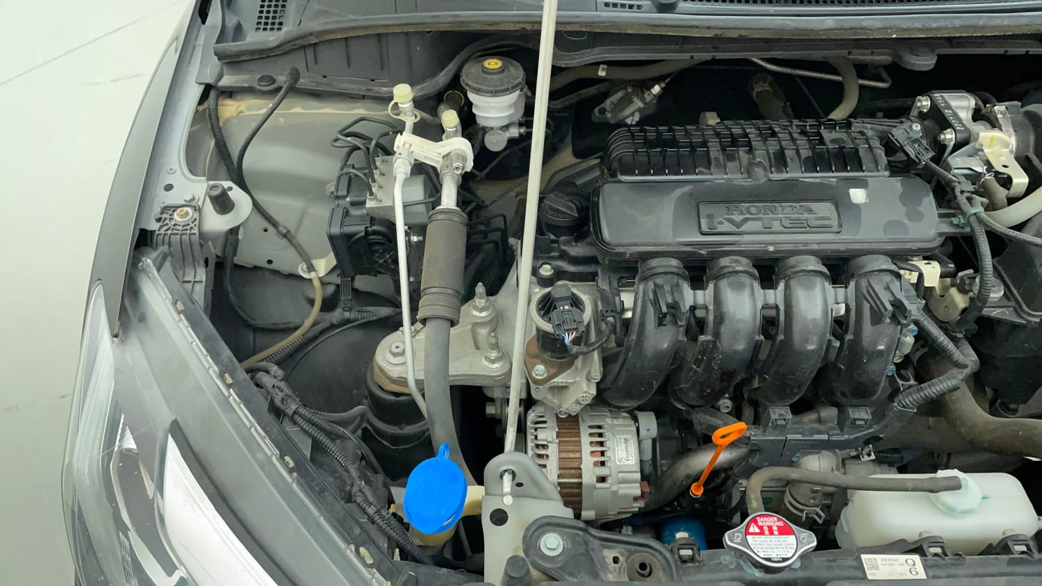 Used 2022 Honda City 4th Generation V Petrol Petrol Manual engine ENGINE RIGHT SIDE VIEW