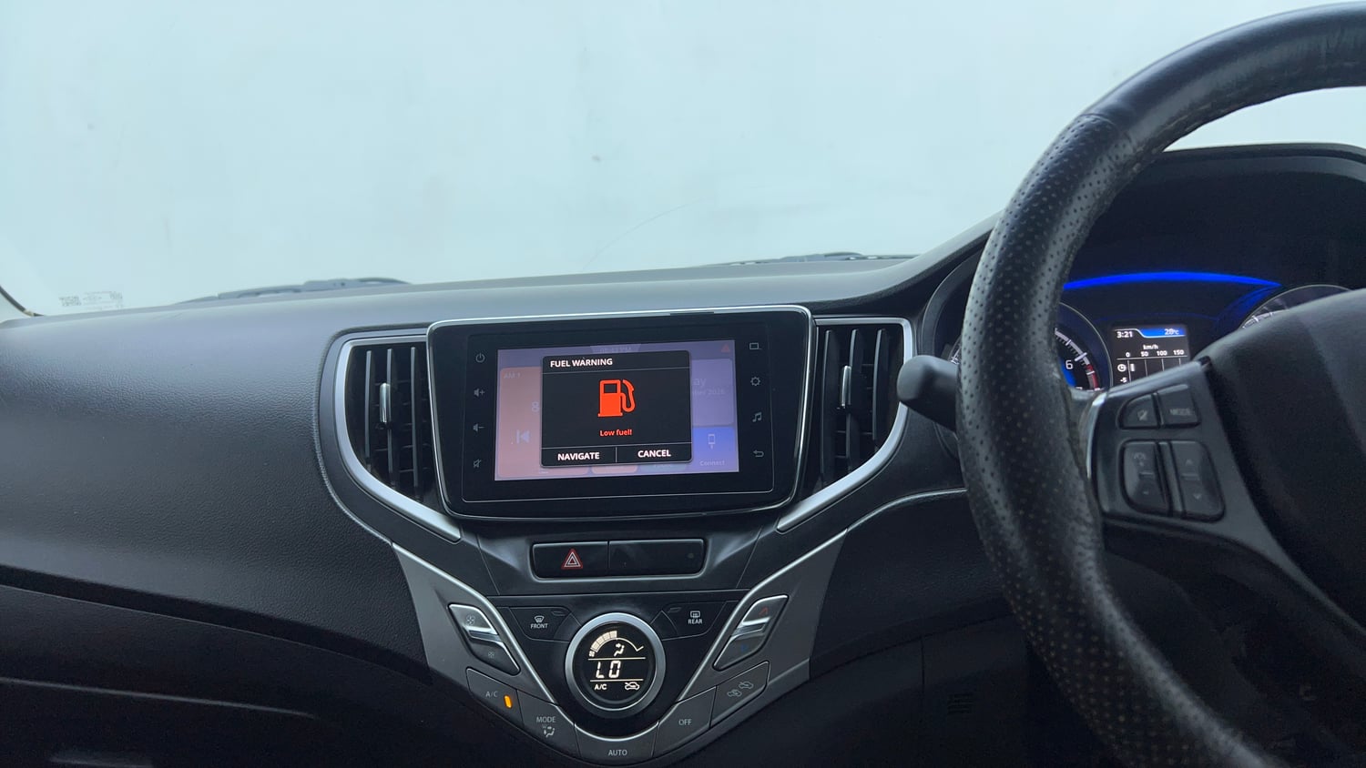 Used 2019 Maruti Suzuki Baleno Zeta Petrol Manual top_features Touch screen infotainment system