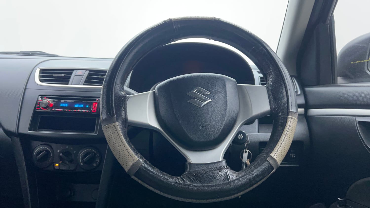 Used 2012 Maruti Suzuki Swift VXi Petrol Manual interior STEERING VIEW