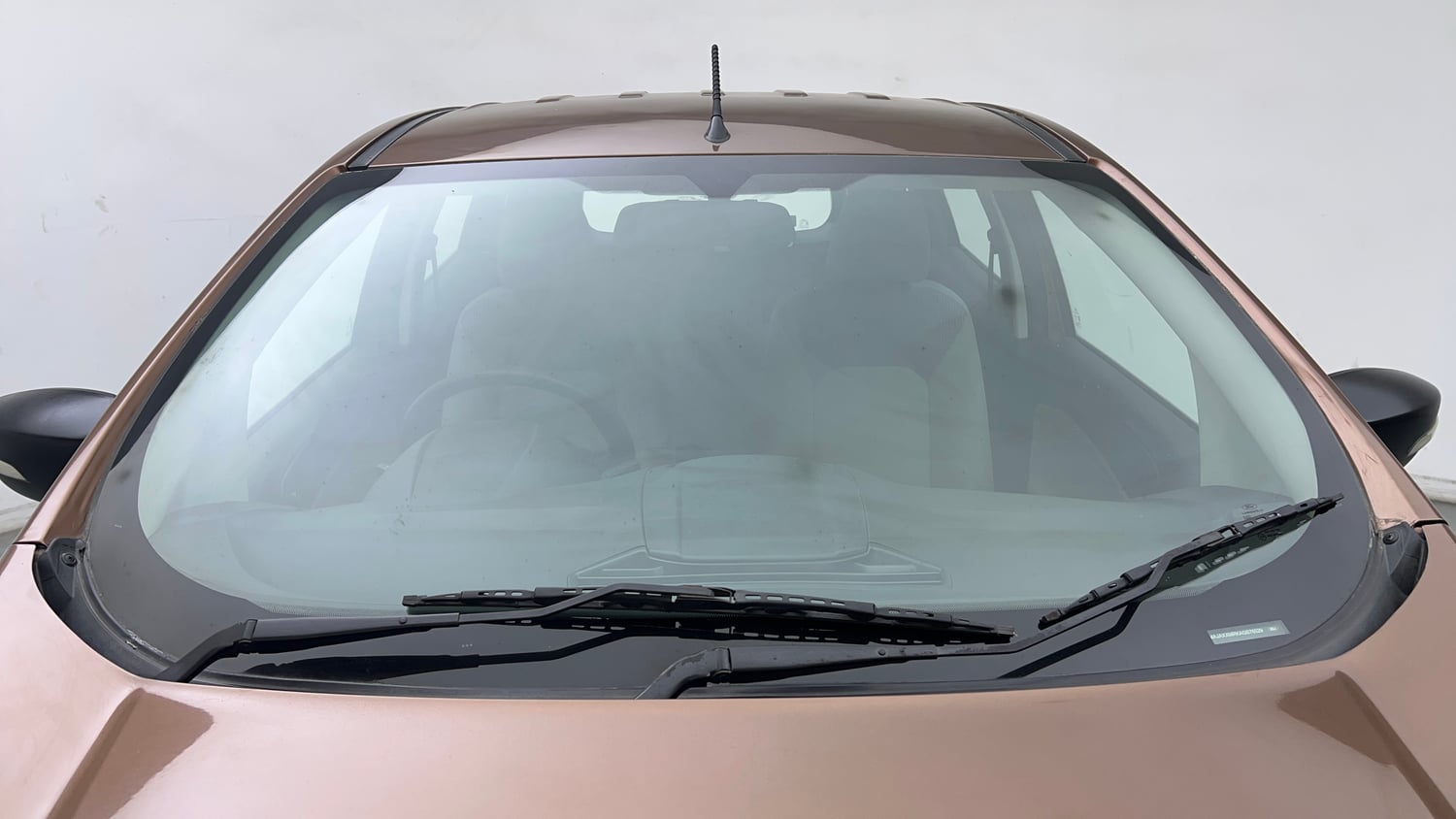 Used 2016 Ford EcoSport Ambiente 1.5L Ti-VCT Petrol Manual exterior FRONT WINDSHIELD VIEW