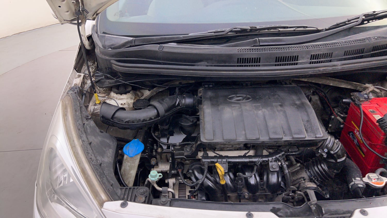 Used 2018 Hyundai Grand i10 Magna 1.2 Kappa VTVT Petrol Manual engine ENGINE RIGHT SIDE HINGE & APRON VIEW
