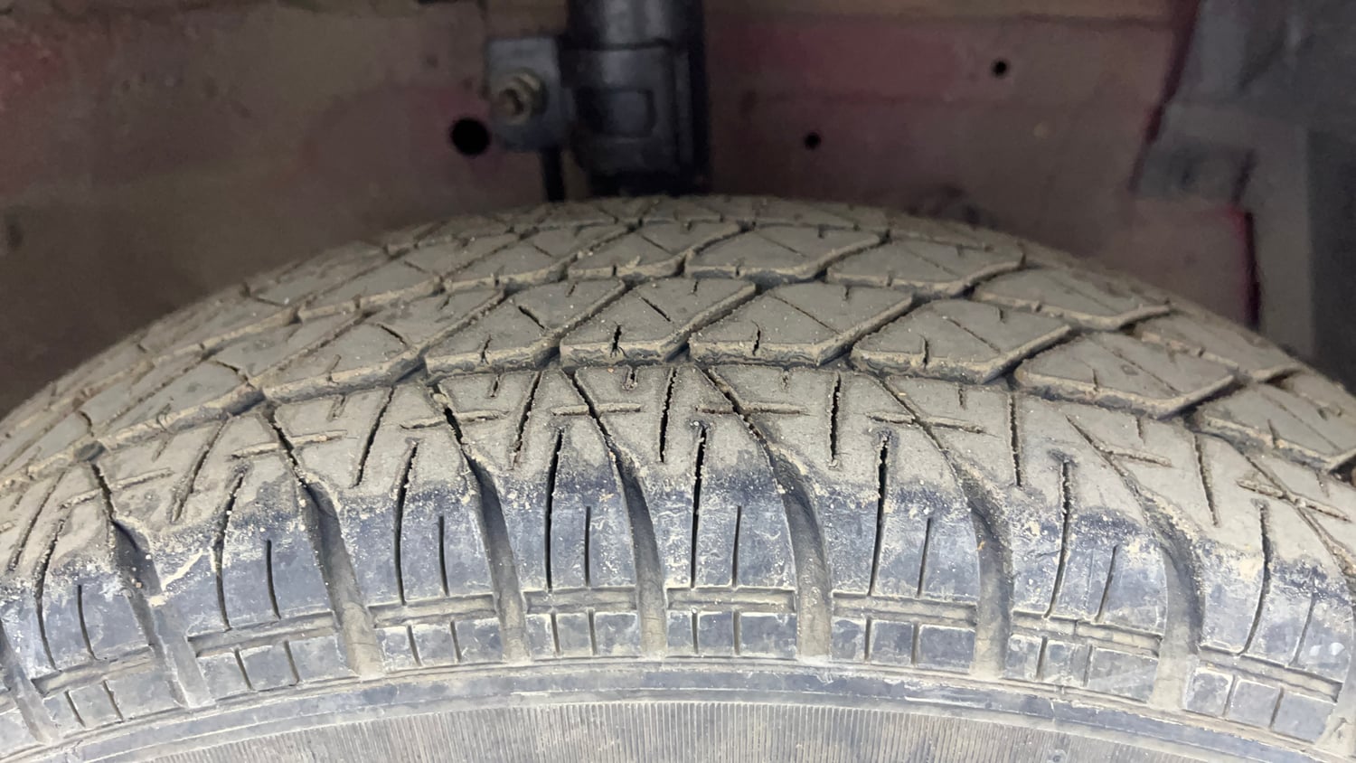 Used 2011 Maruti Suzuki Swift VXi Petrol Manual tyres RIGHT FRONT TYRE TREAD VIEW