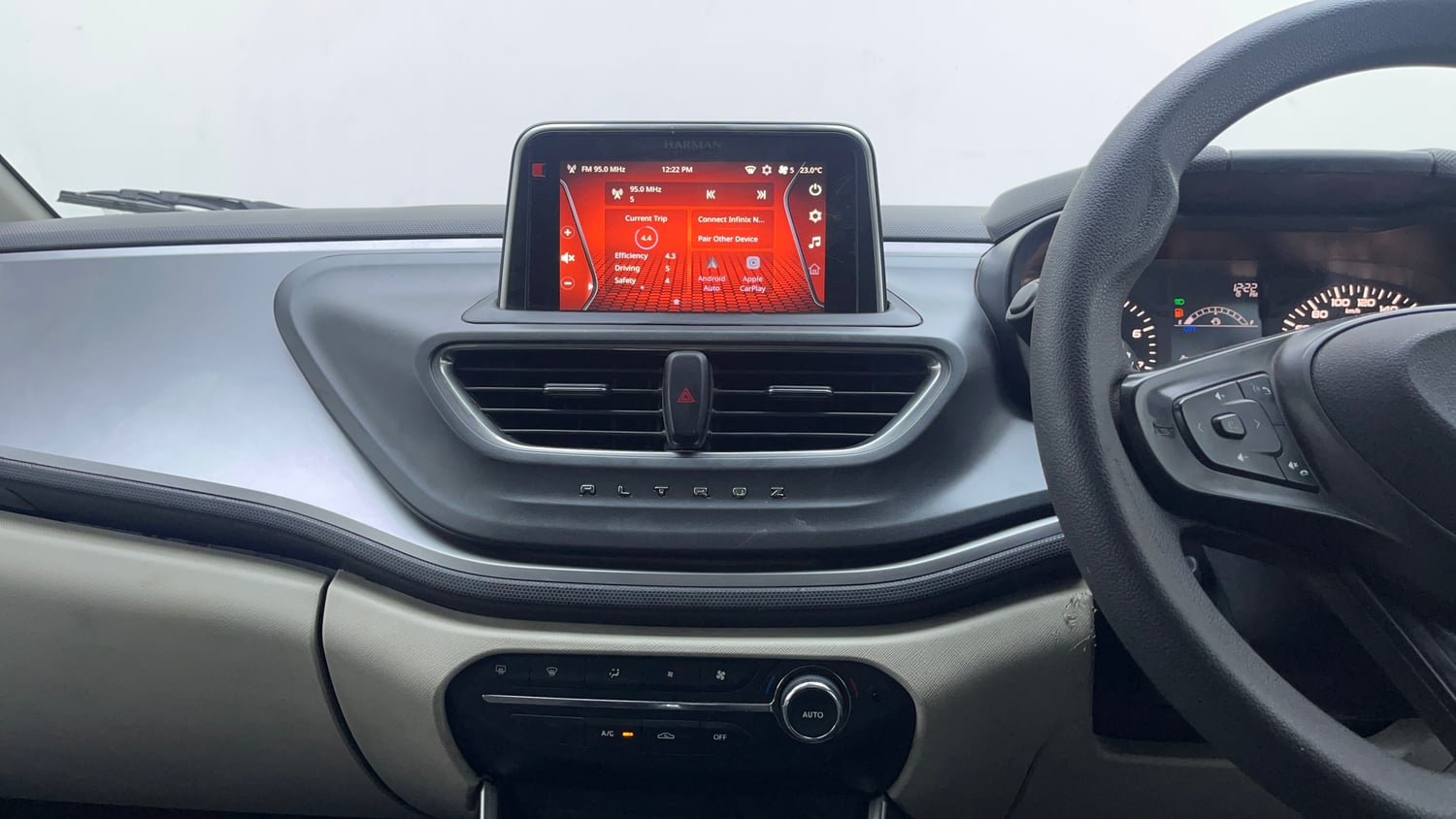 Used 2022 Tata Altroz XZ Petrol Petrol Manual interior MUSIC SYSTEM & AC CONTROL VIEW