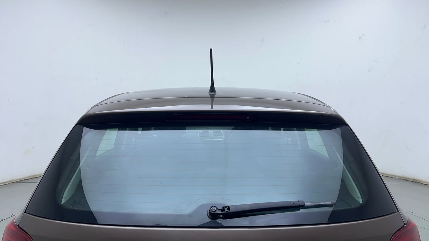 Used 2021 Volkswagen Polo Highline Plus 1.0L TSI Petrol Manual exterior BACK WINDSHIELD VIEW