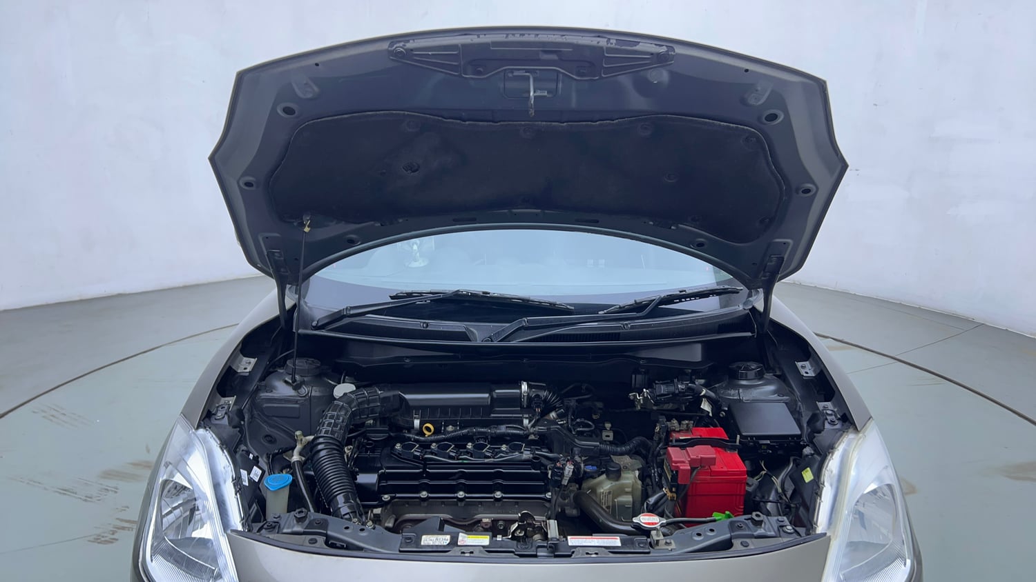 Used 2018 Maruti Suzuki Swift VXi AMT Petrol Automatic engine ENGINE & BONNET OPEN FRONT VIEW