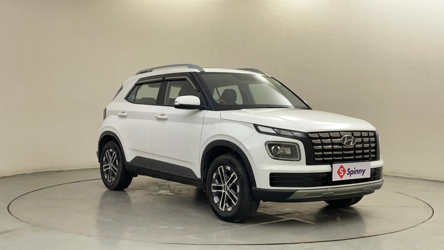 Used 2023 Hyundai Venue SX 1.5 CRDi Diesel Manual exterior RIGHT FRONT CORNER VIEW