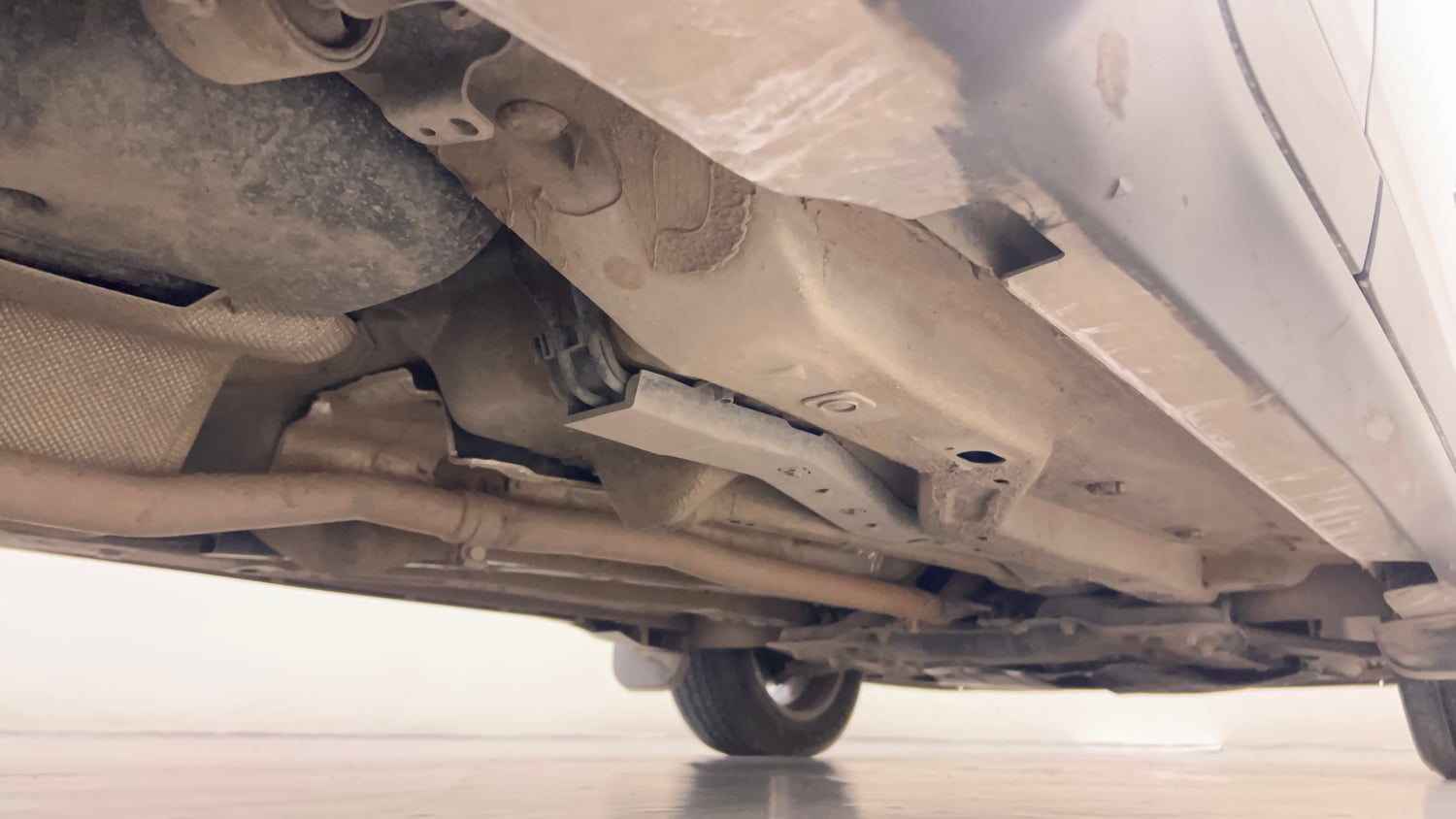 Used 2019 Jeep Compass Longitude (O) 1.4 Petrol AT Petrol Automatic extra REAR RIGHT UNDERBODY VIEW