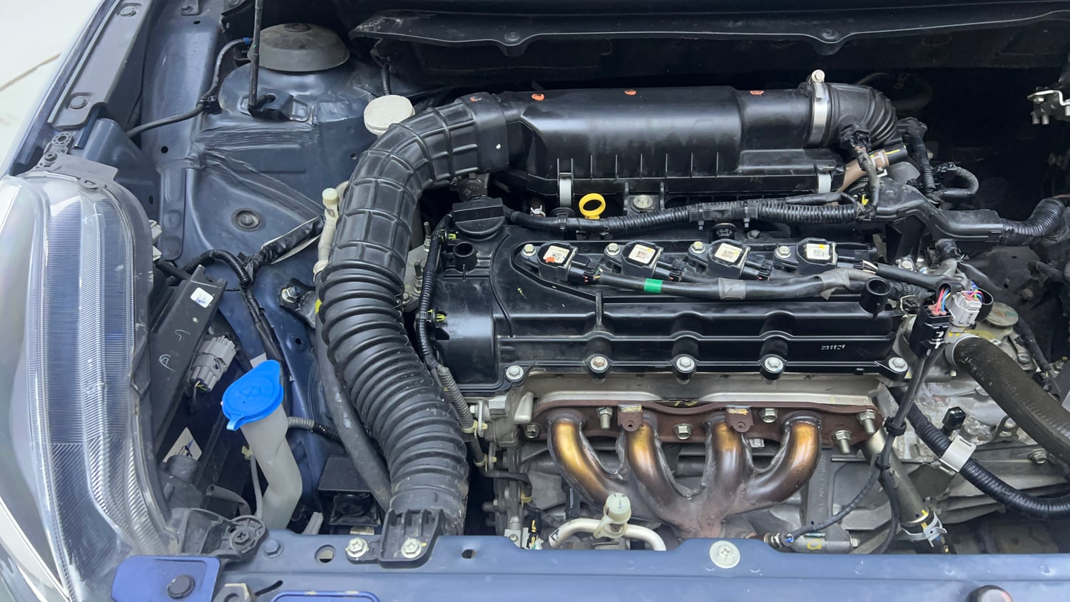 Used 2022 Maruti Suzuki Baleno Zeta Petrol Manual engine ENGINE RIGHT SIDE VIEW