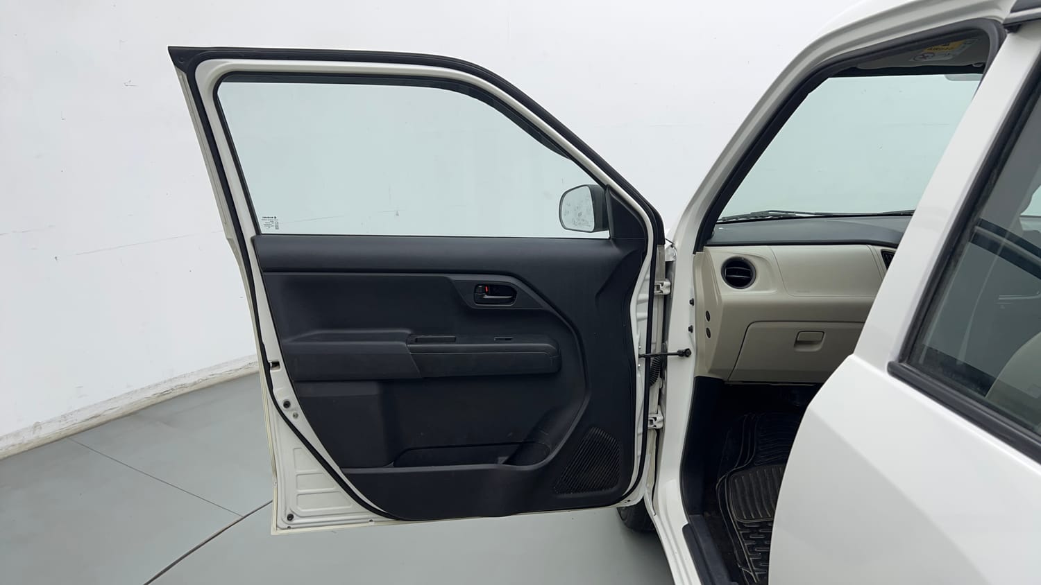 Used 2021 Maruti Suzuki Wagon R LXi (O) 1.0 CNG Cng Manual interior LEFT FRONT DOOR OPEN VIEW