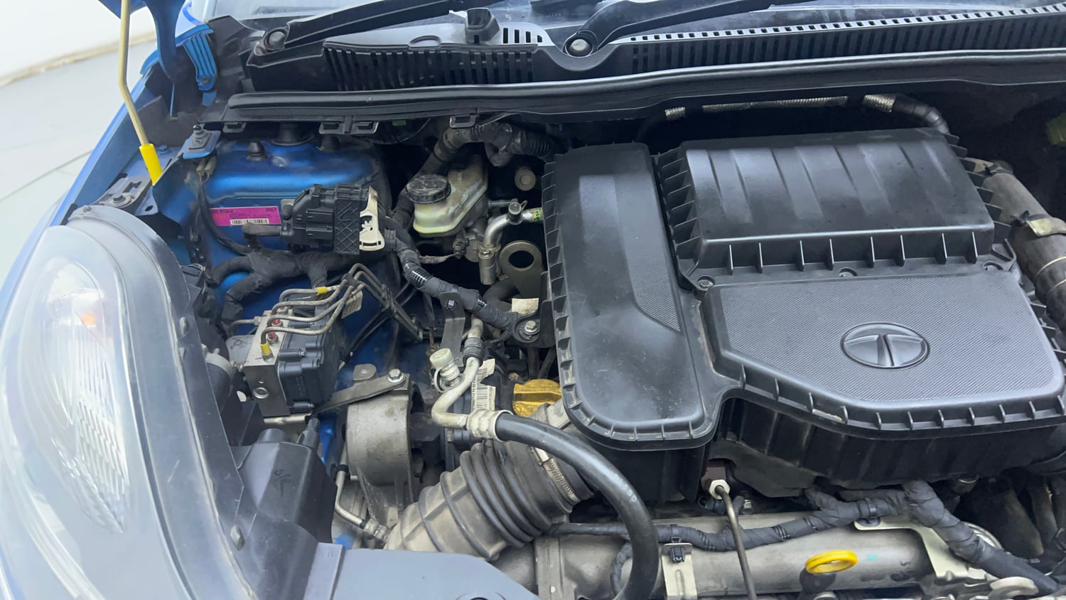 Used 2018 Tata Nexon XZA Plus Diesel Diesel Automatic engine ENGINE RIGHT SIDE VIEW