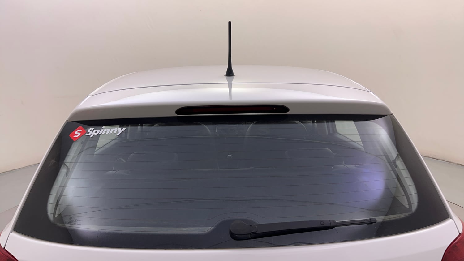 Used 2018 Volkswagen Polo Comfortline 1.0L (P) Petrol Manual exterior BACK WINDSHIELD VIEW