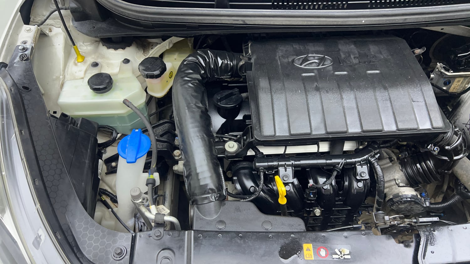 Used 2024 Hyundai Grand i10 Nios Era 1.2 Kappa Petrol Manual engine ENGINE RIGHT SIDE VIEW