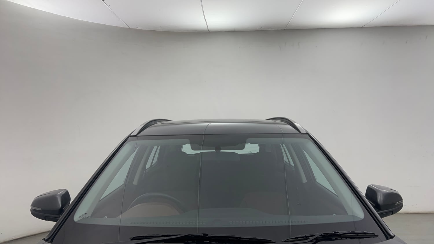 Used 2022 Hyundai Alcazar Prestige 7 STR 2.0 Petrol Petrol Manual exterior FRONT WINDSHIELD VIEW
