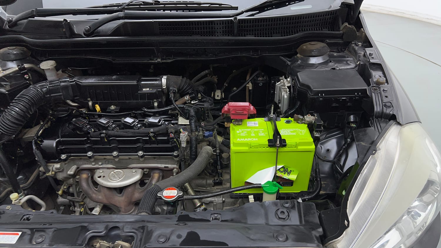 Used 2020 Maruti Suzuki S-Cross Zeta Petrol Manual engine ENGINE LEFT SIDE VIEW