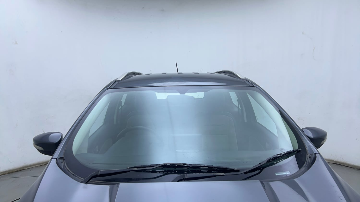 Used 2020 Ford EcoSport Titanium 1.5L TDCi Diesel Manual exterior FRONT WINDSHIELD VIEW