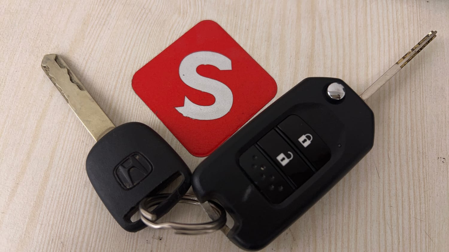 Used 2013 Honda Brio S MT Petrol Manual extra CAR KEY VIEW