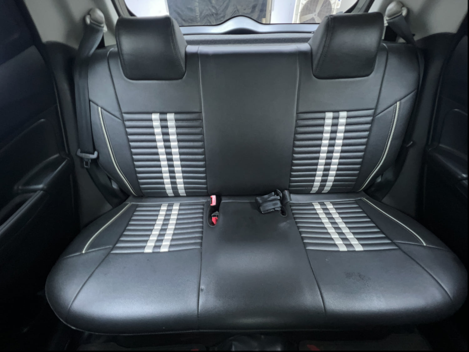 Used 2018 Maruti Suzuki Swift VXi AMT Petrol Automatic interior REAR SEAT CONDITION VIEW