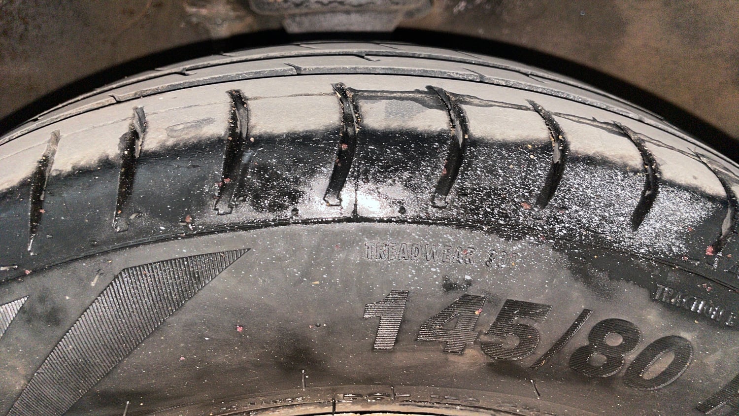 Used 2016 Maruti Suzuki Alto 800 Lxi Petrol Manual tyres RIGHT FRONT TYRE TREAD VIEW