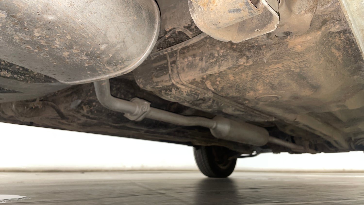 Used 2016 Maruti Suzuki Alto K10 VXi AMT Petrol Automatic extra REAR RIGHT UNDERBODY VIEW