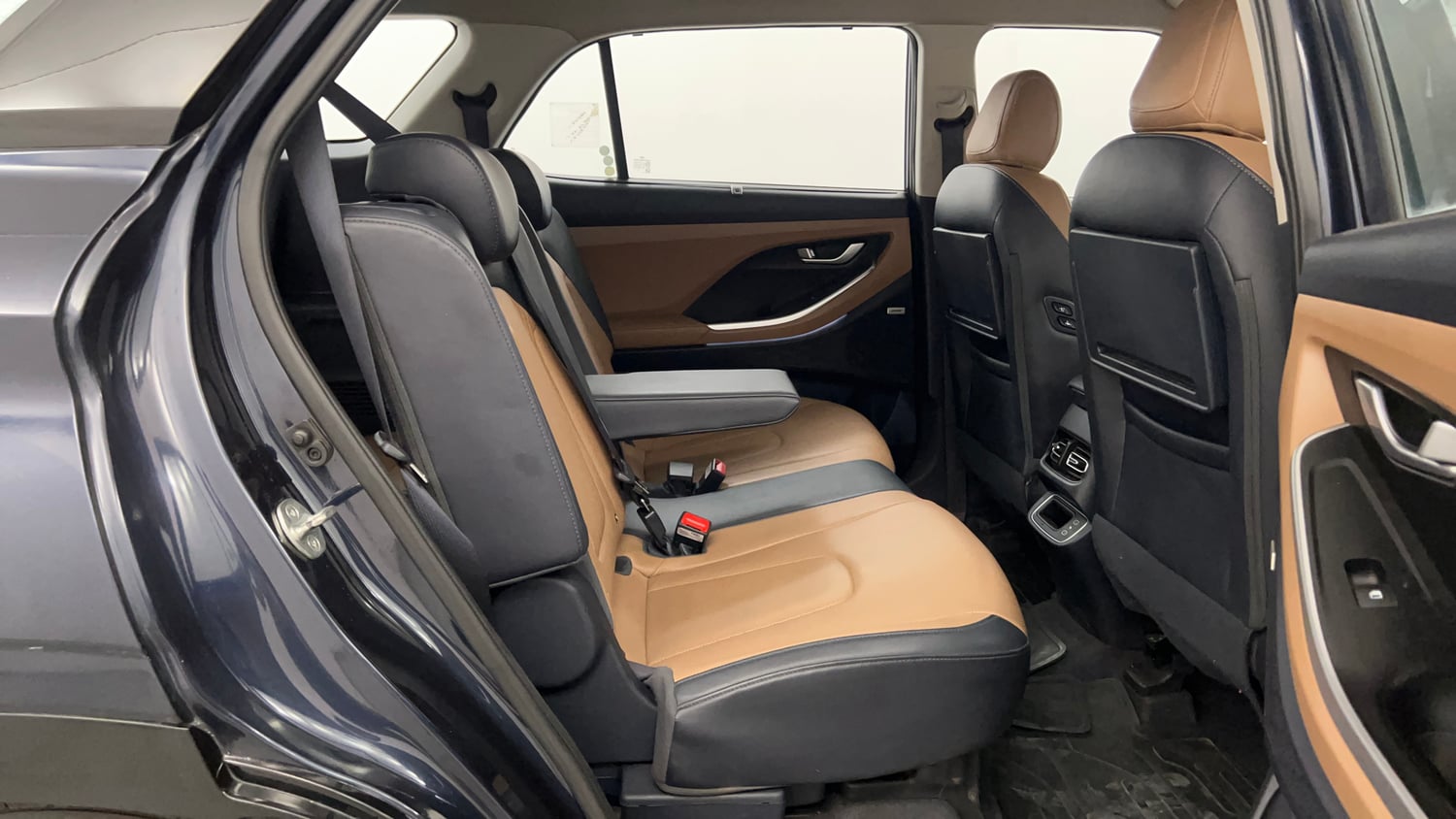 Used 2024 Hyundai Alcazar Signature 1.5 Diesel AT 7STR Diesel Automatic interior RIGHT SIDE REAR DOOR CABIN VIEW