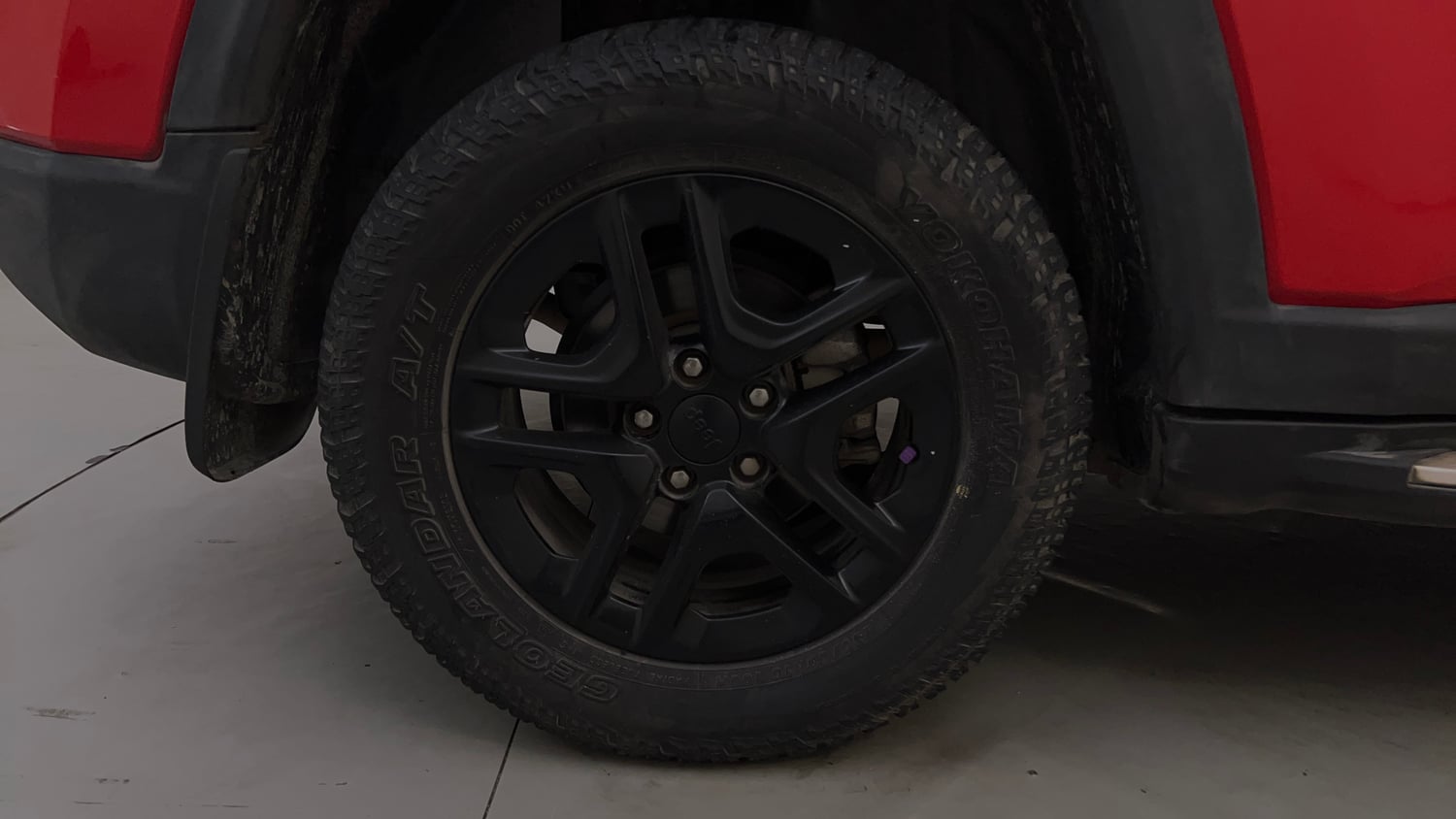 Used 2018 Jeep Compass Sport 2.0 Diesel Diesel Manual tyres RIGHT REAR TYRE RIM VIEW