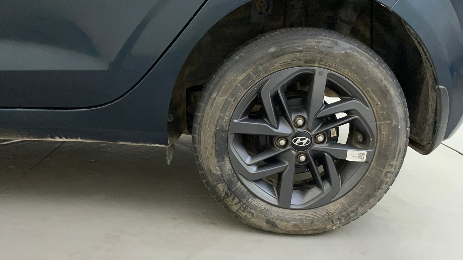 Used 2022 Hyundai Grand i10 Nios Sportz AMT 1.2 Kappa VTVT Petrol Automatic tyres LEFT REAR TYRE RIM VIEW