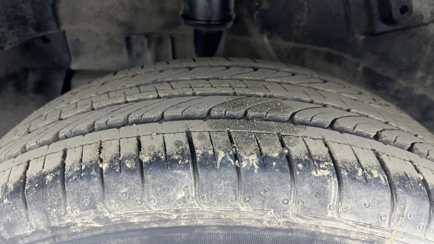 Used 2022 Tata Nexon XMA Petrol Automatic tyres RIGHT REAR TYRE TREAD VIEW