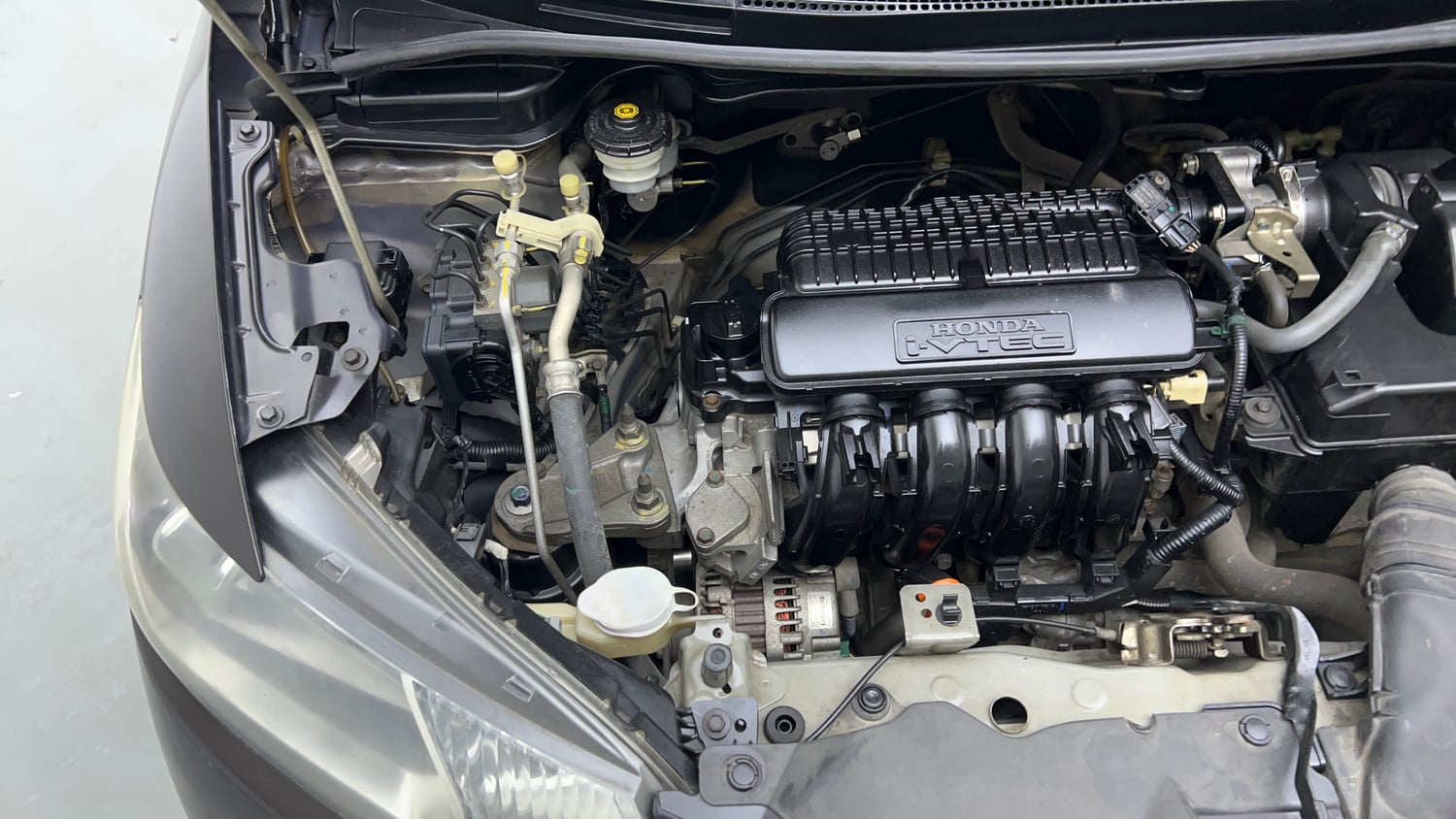 Used 2016 Honda Jazz V Petrol Petrol Manual engine ENGINE RIGHT SIDE VIEW