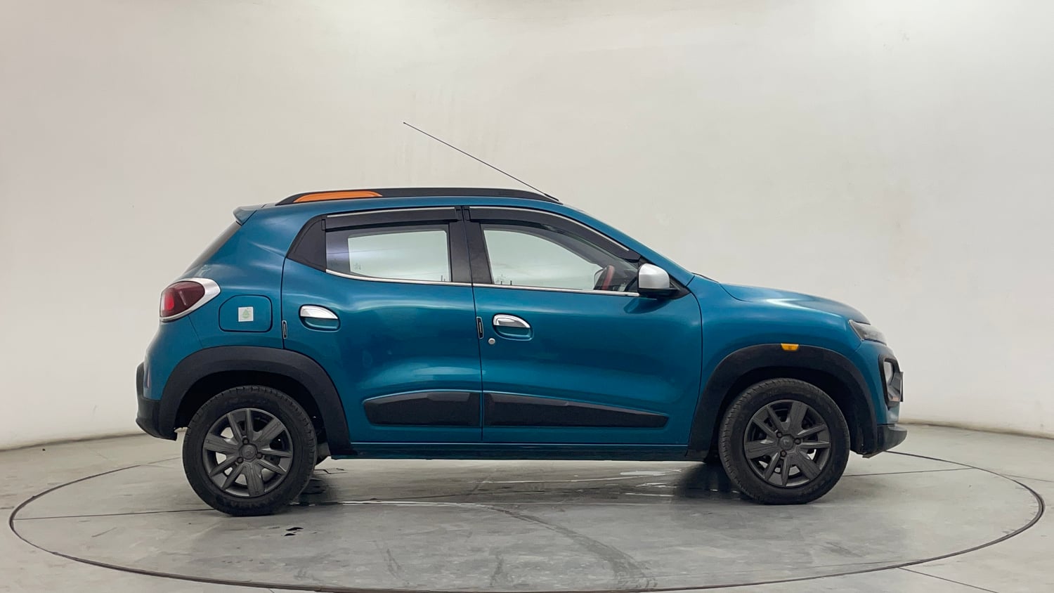 Used 2021 Renault Kwid CLIMBER 1.0 AMT Opt Petrol Automatic exterior RIGHT SIDE VIEW