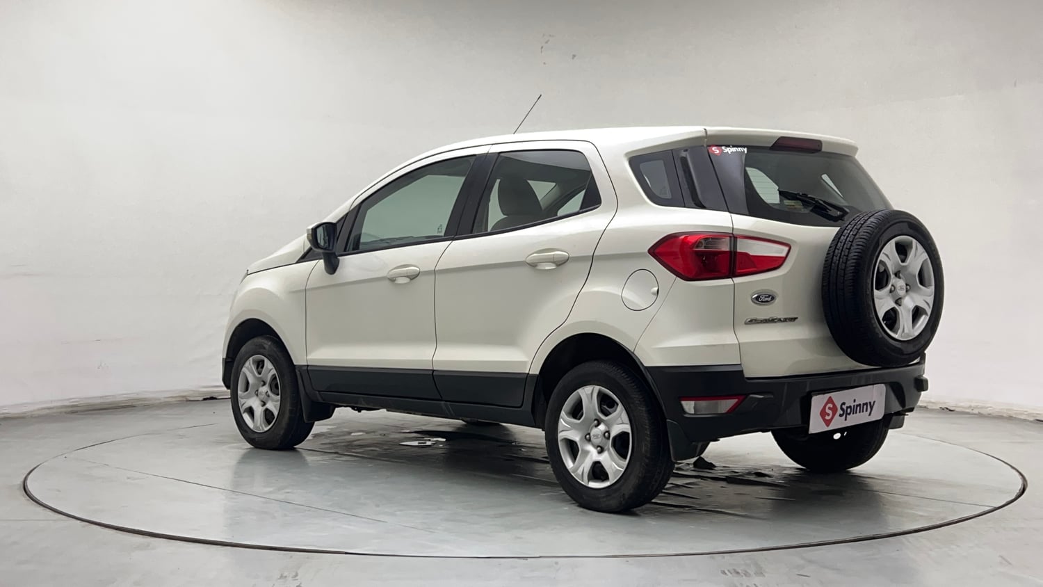 Used 2015 Ford EcoSport Trend 1.5 Ti-VCT Petrol Manual exterior LEFT REAR CORNER VIEW
