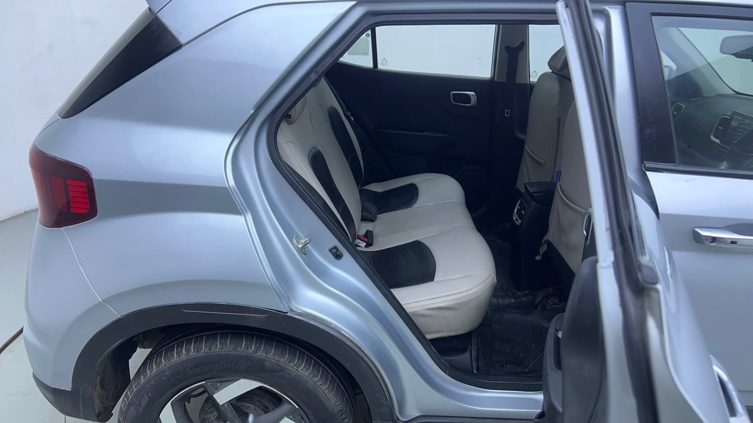 Used 2021 Hyundai Venue SX Plus 1.0 Turbo DCT Petrol Automatic interior RIGHT SIDE REAR DOOR CABIN VIEW