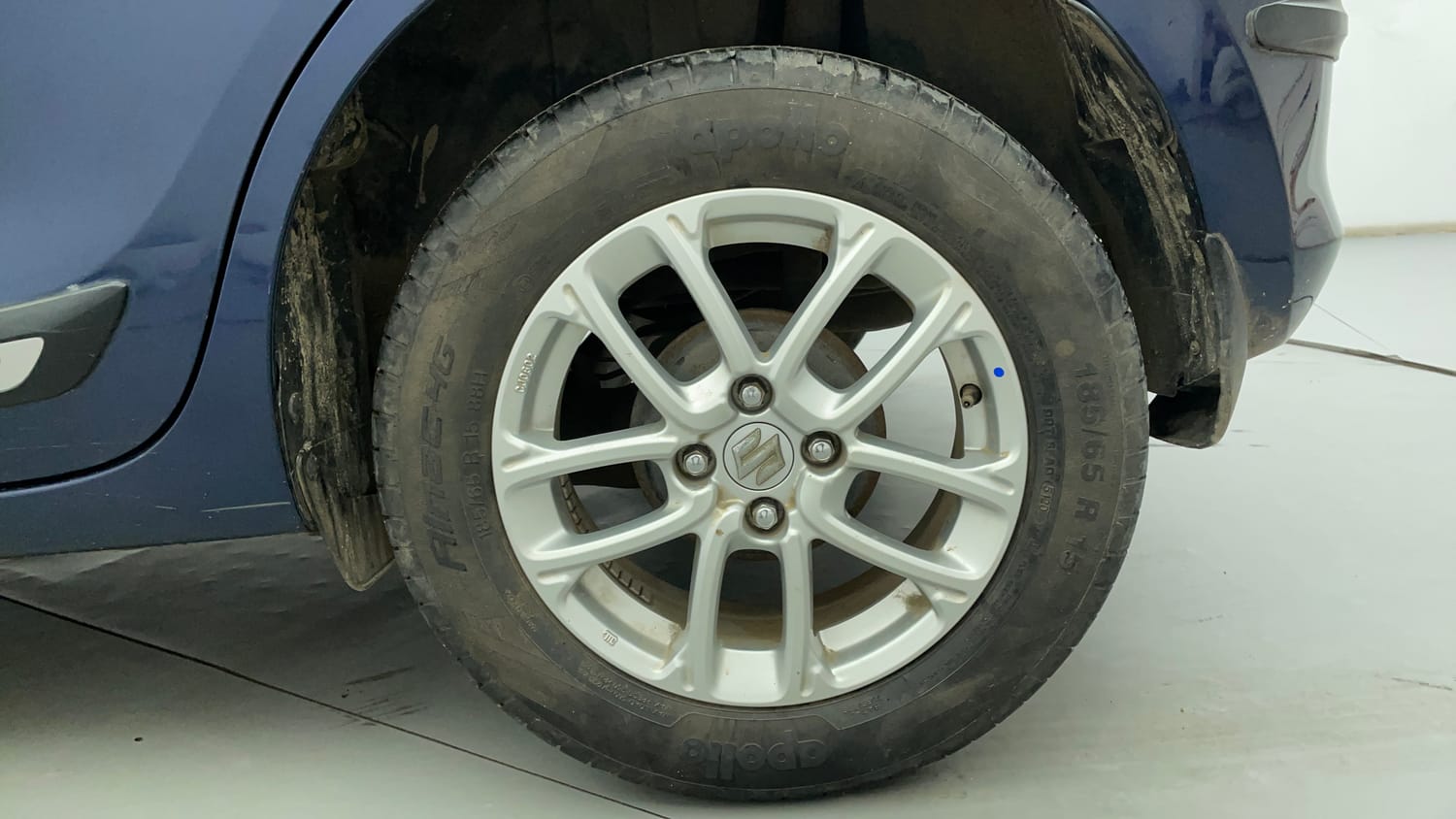 Used 2021 Maruti Suzuki Swift ZXi Petrol Manual tyres LEFT REAR TYRE RIM VIEW