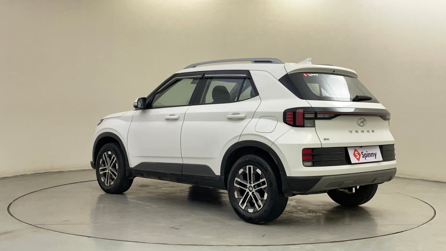 Used 2023 Hyundai Venue SX 1.5 CRDi Diesel Manual exterior LEFT REAR CORNER VIEW