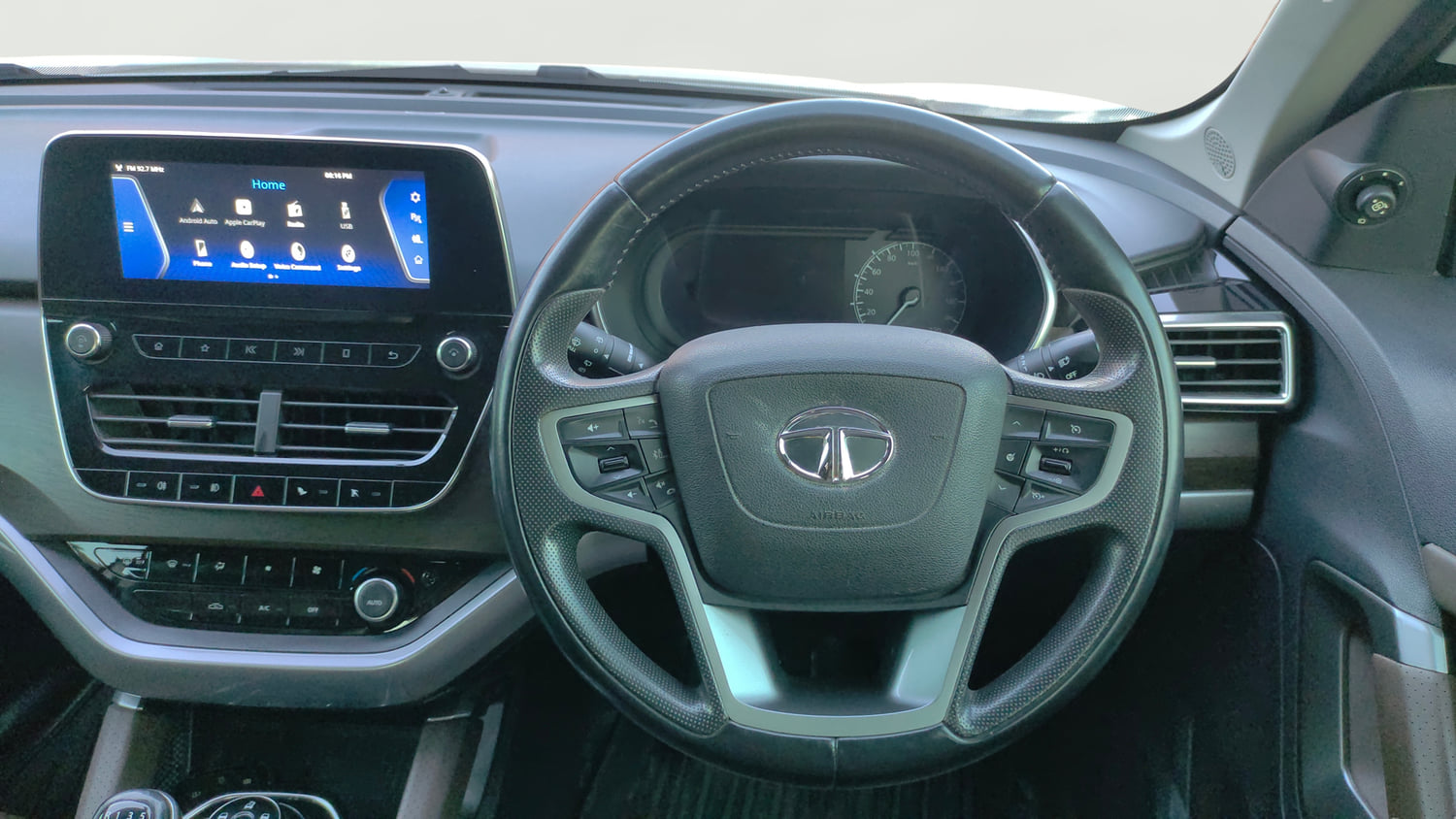 Used 2019 Tata Harrier XZ Diesel Manual interior STEERING VIEW