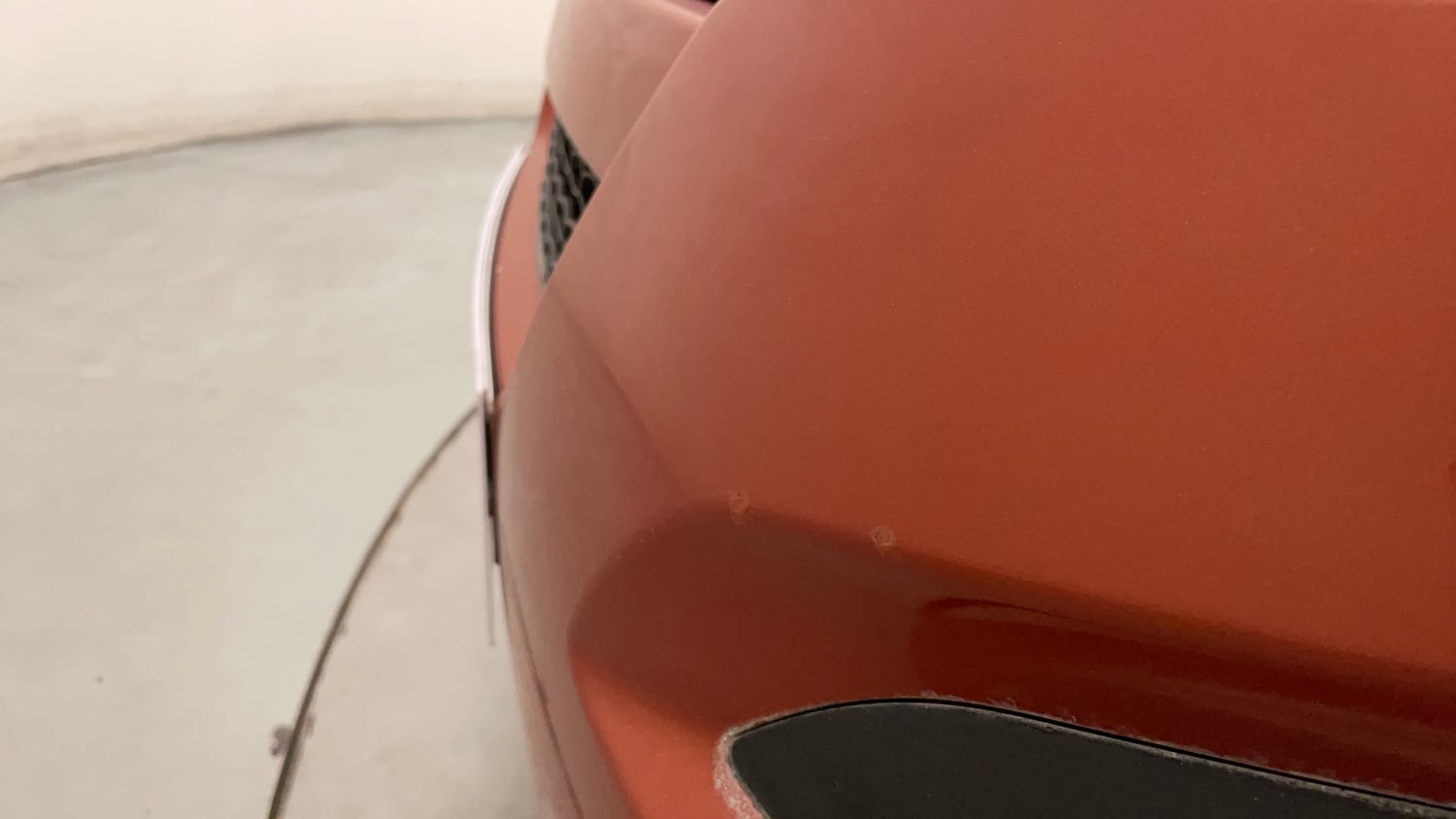 Used 2016 Mahindra XUV500 W8 AT Diesel Automatic dents MINOR SCRATCH