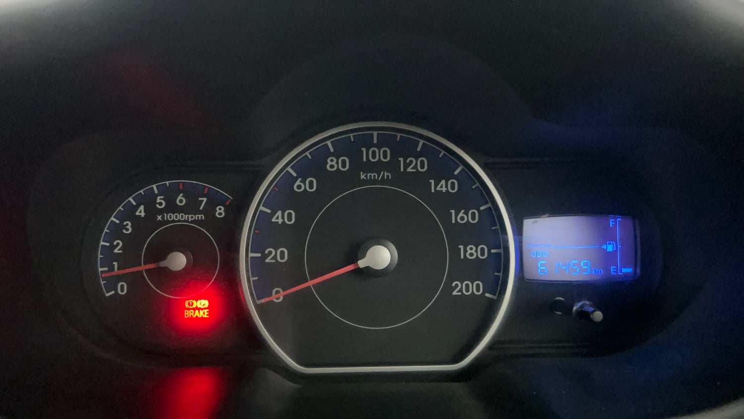 Used 2014 Hyundai i10 Sportz 1.1 iRDE2 Petrol Manual interior CLUSTERMETER VIEW