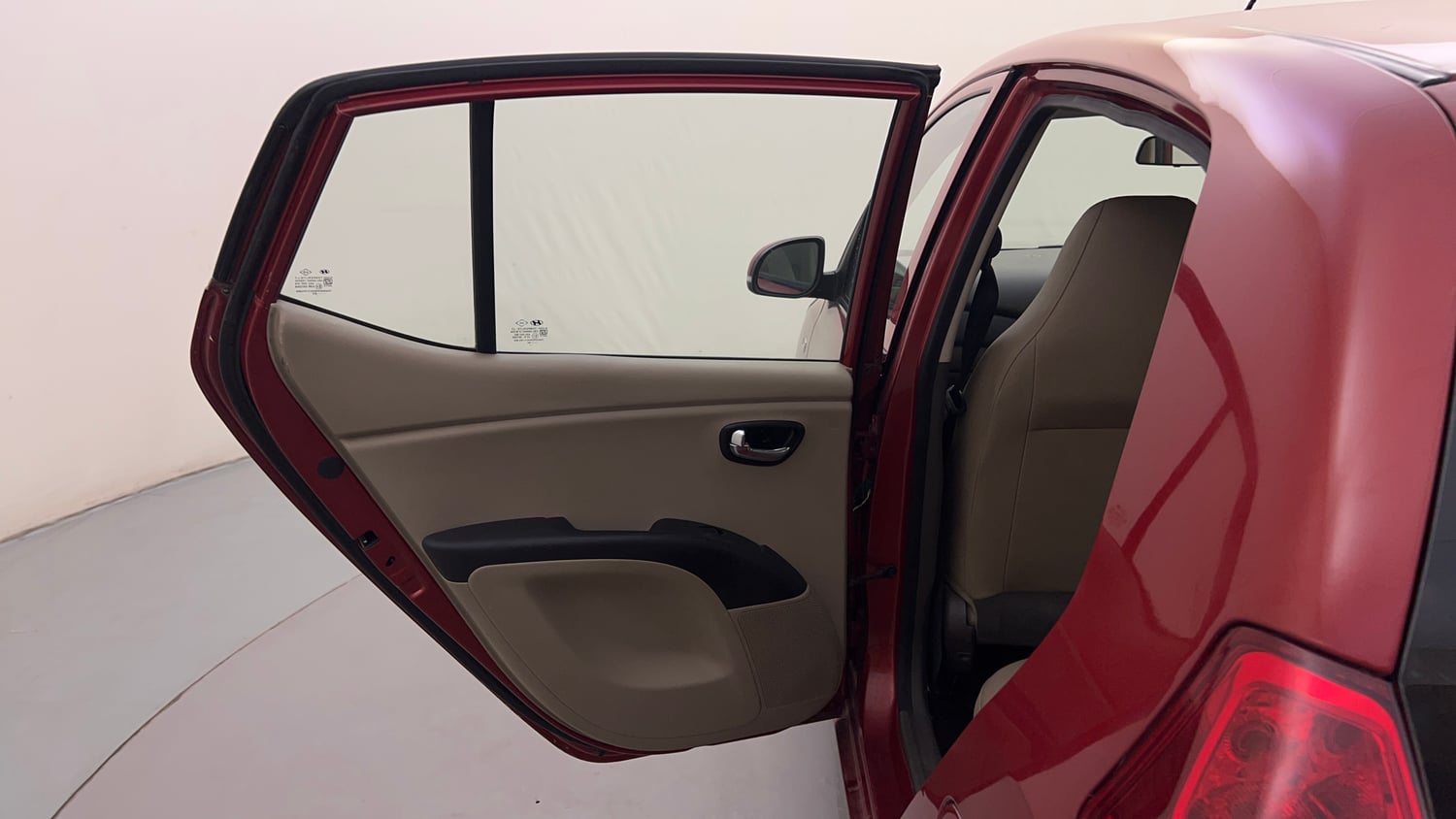 Used 2013 Hyundai i10 Magna 1.2 Kappa2 Petrol Manual interior LEFT REAR DOOR OPEN VIEW