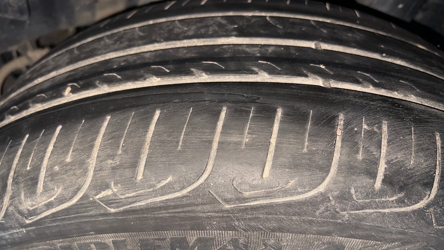 Used 2023 Honda City V Petrol MT Petrol Manual tyres LEFT REAR TYRE TREAD VIEW