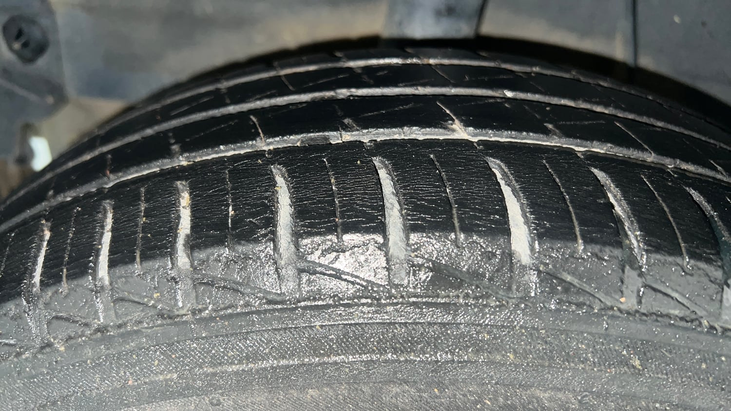 Used 2021 Hyundai Grand i10 Nios Sportz 1.2 Kappa VTVT CNG Cng Manual tyres RIGHT REAR TYRE TREAD VIEW