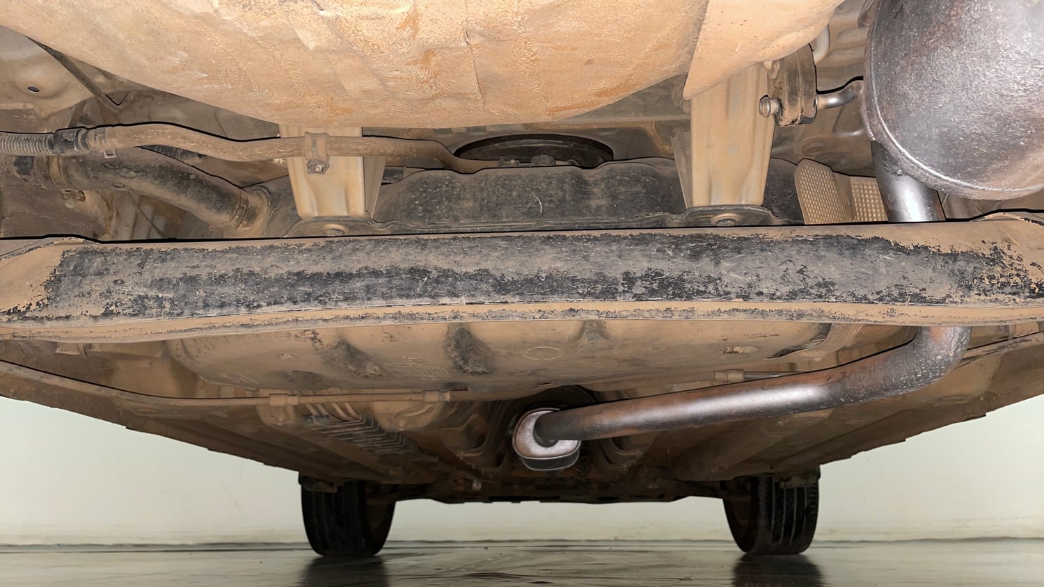 Used 2019 Hyundai Venue SX Plus 1.0 Turbo DCT Petrol Automatic extra REAR UNDERBODY VIEW (TAKEN FROM REAR)