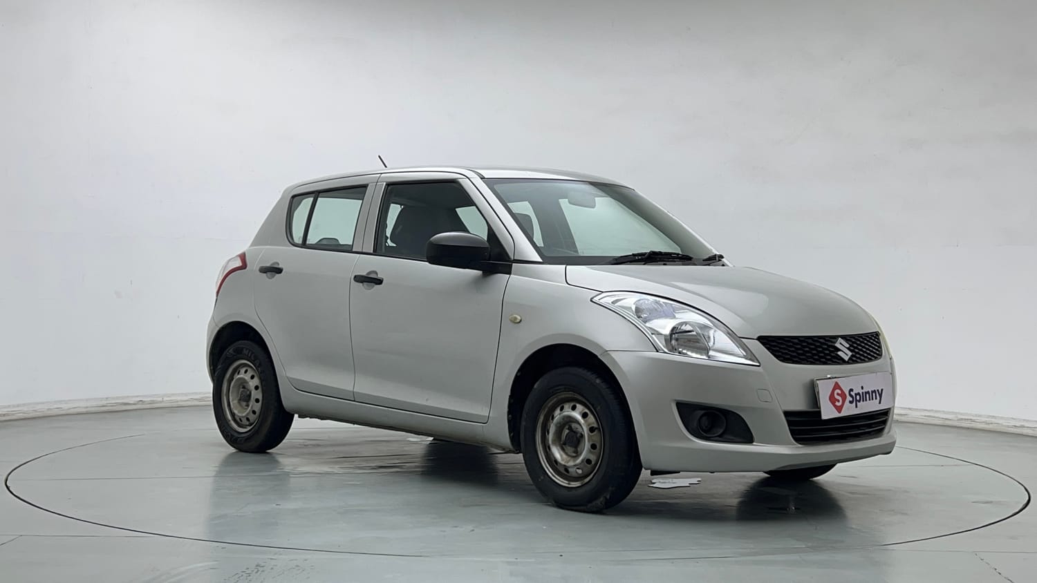 Used 2013 Maruti Suzuki Swift LXi Petrol Manual exterior RIGHT FRONT CORNER VIEW