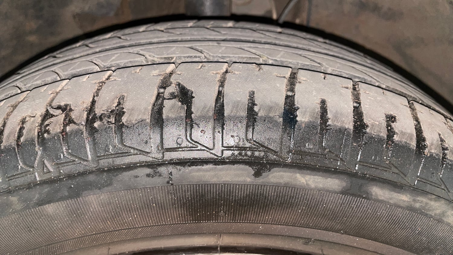 Used 2021 Tata Tiago XT Petrol Manual tyres RIGHT FRONT TYRE TREAD VIEW